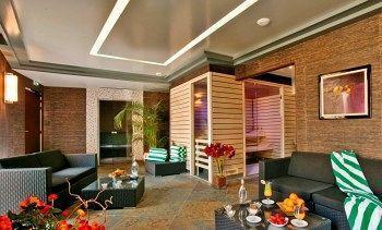 Plaza Madeleine & Hotel 4*