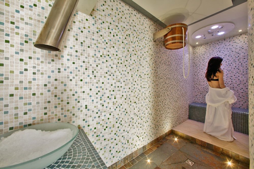 Hotel Plaza Madeleine & 4*